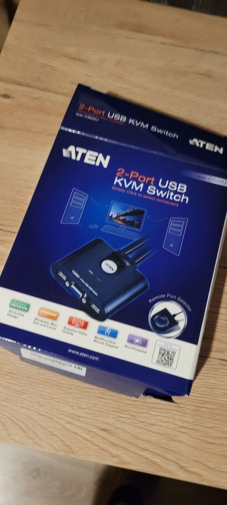 KVM Switch CS22U Nowy