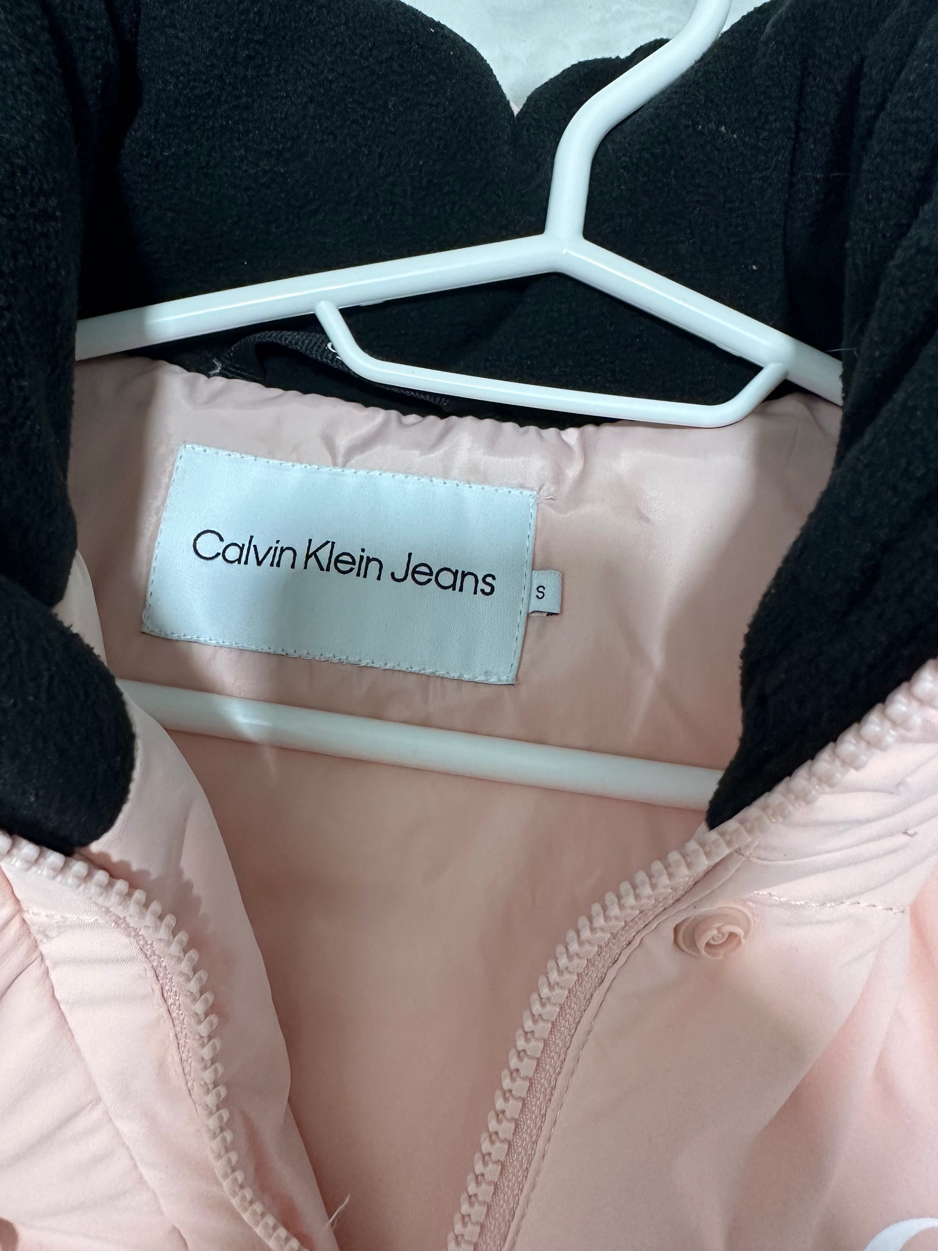 Куртка Calvin Klein S