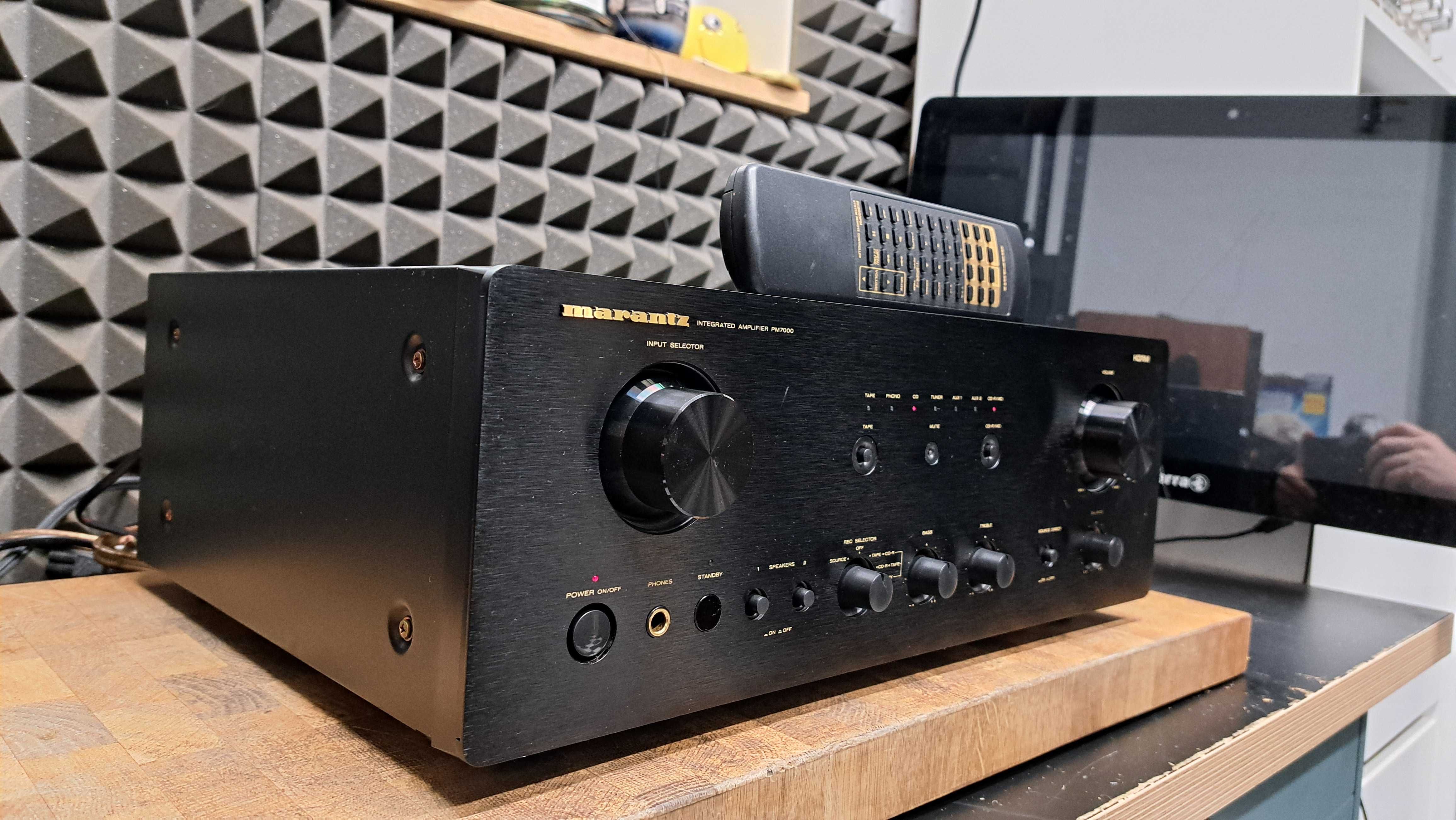 Wzmacniacz Marantz PM7000 z pilotem