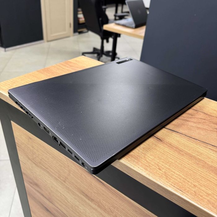 Ігровий ROG Zephyrus/2K 165 Гц/Ryzen 9 5900HS/RTX 3070 8 GB/1 TB NVME