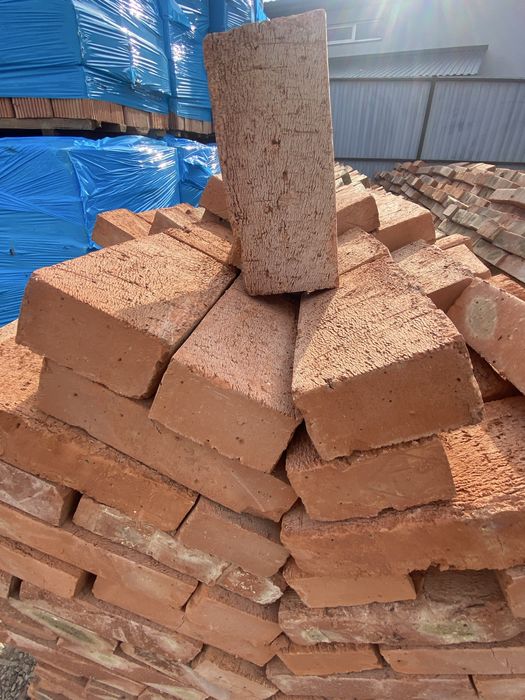 Рядова цегла, Цегла м 100