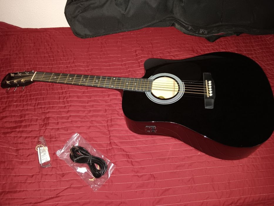 Guitarra acústica Fender Squier