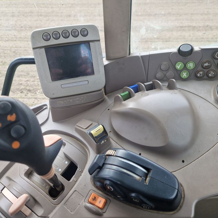 John Deere 6930  premium