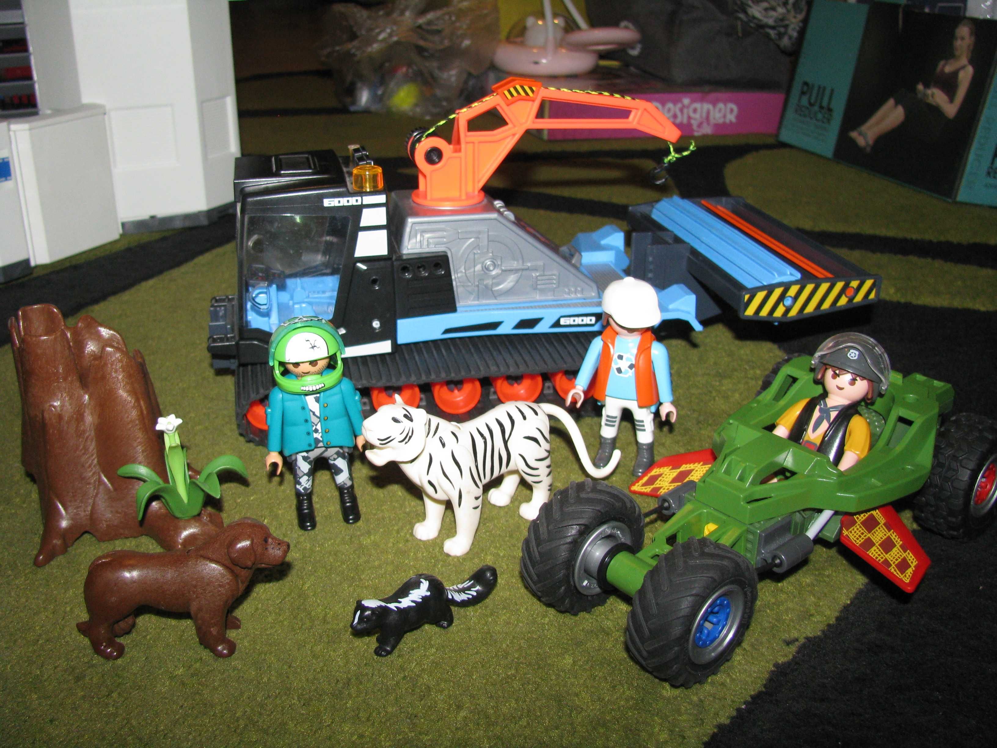 Sprzedam zestaw zabawek playmobil ratrak, auto i inne