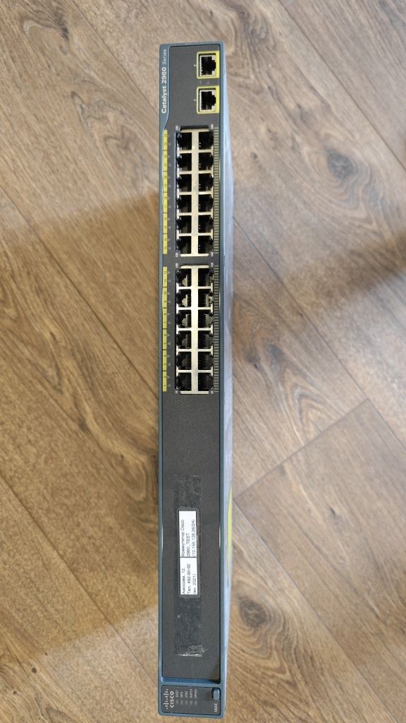 Комутатор/Switch Cisco Catalyst 2960 WS-C2960-24TT-L