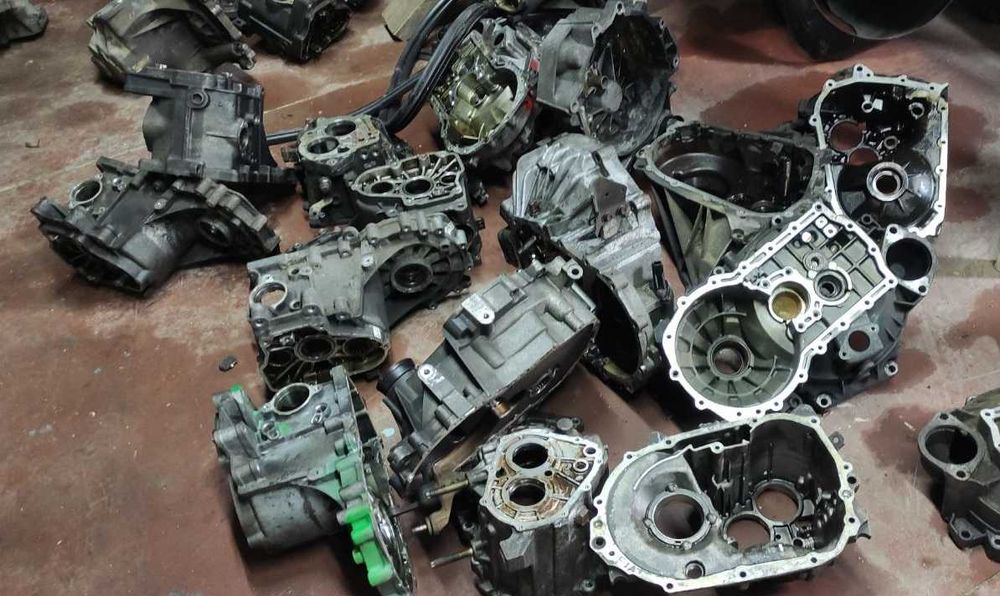 Корпус Картер Сцепления Крышка КПП VW Audi Skoda Seat