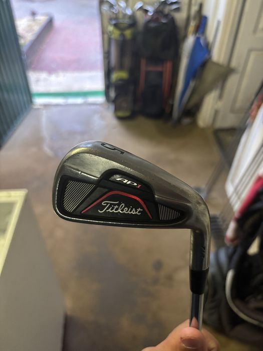 Tacos de golfe Titleist AP1