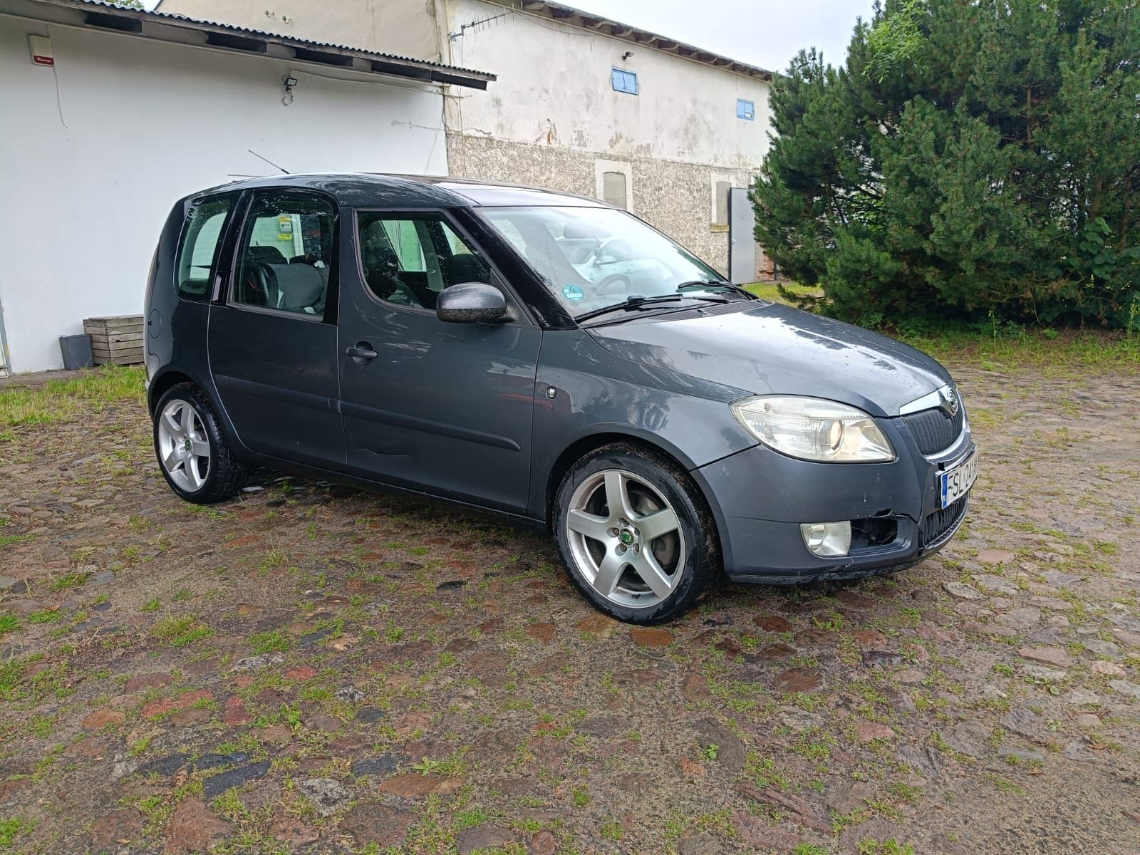 Skoda Roomster 1.9tdi, hak, panorama!!