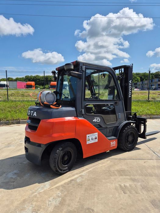 Навантажувач TOYOTA 8FG40N 4,5 тон 2016р.