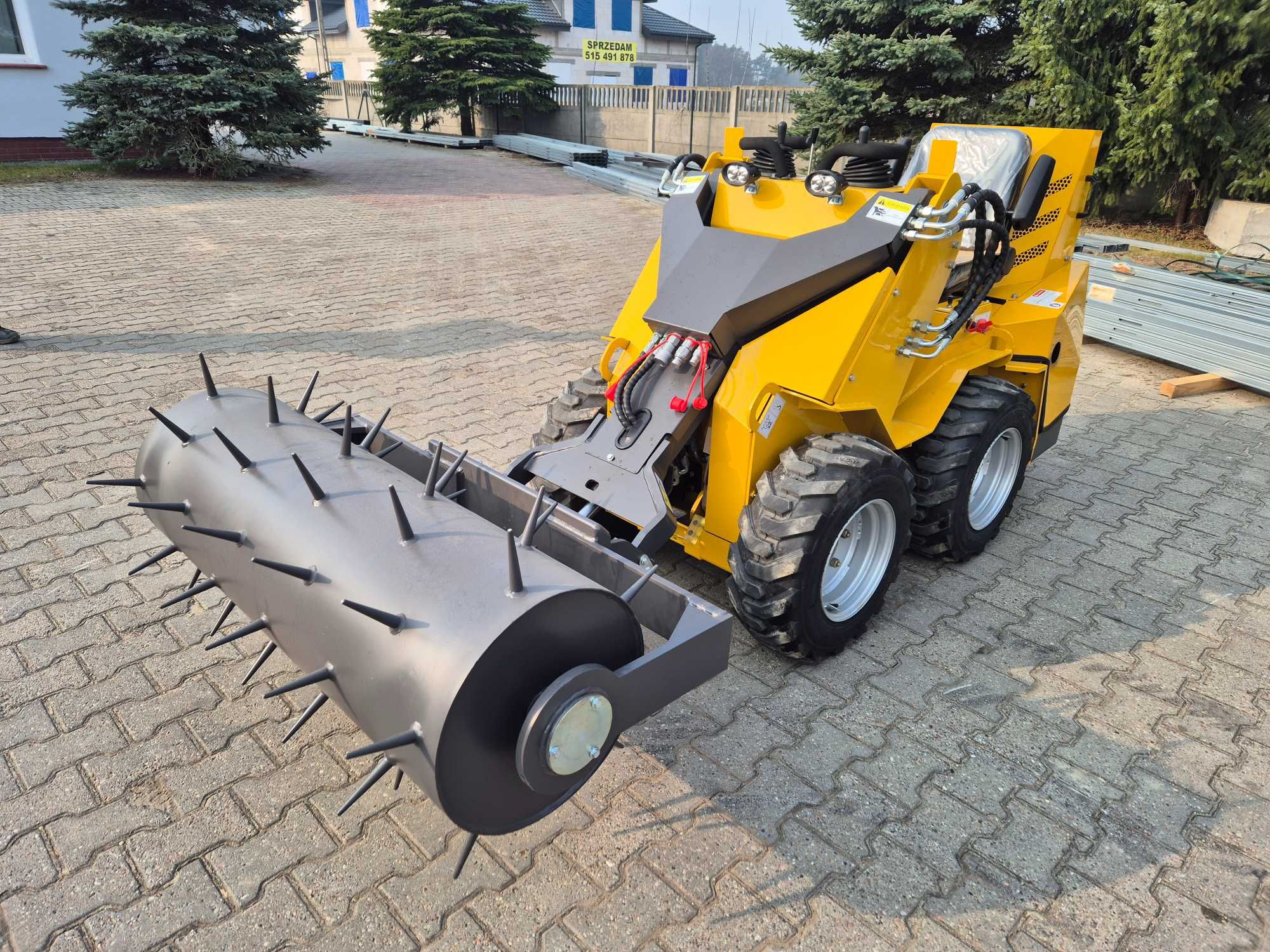 WALEC Z KOLCAMI AERATOR TRAWY do - Dingo, Toro, Vermeer,Boxer i Viking