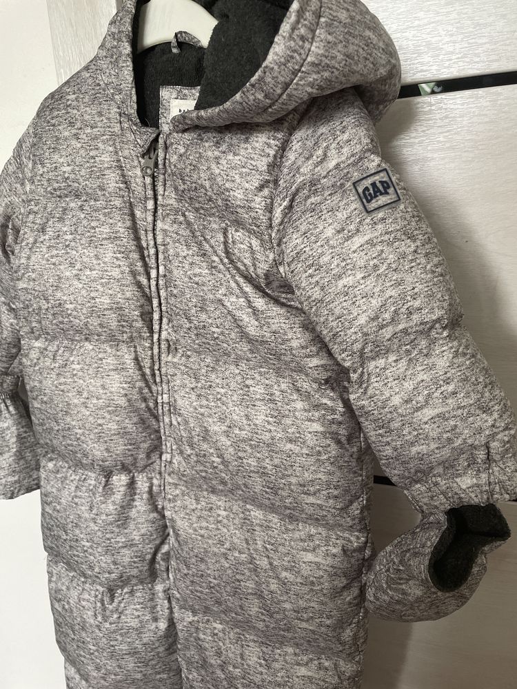 Дитячий пуховий комбінезон Gap