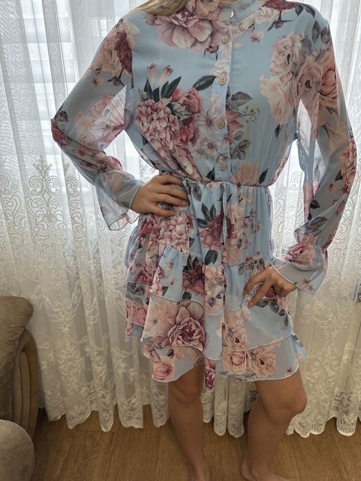 Сукня святкова для дівчинки