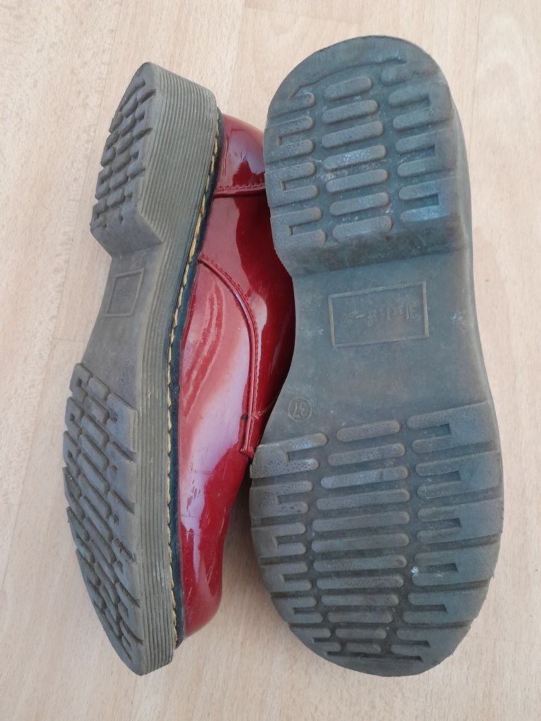 Buty, rozmiar 37, lakierowane
