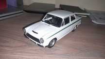 Lotus Cortina Autoart 1/18