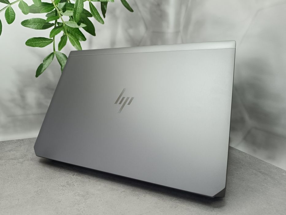 HP ZBook 17 G6/RTX 3000 Max-Q (6GB)/i7-9850H/32/NVMe 1TB/17.3"/IPS
