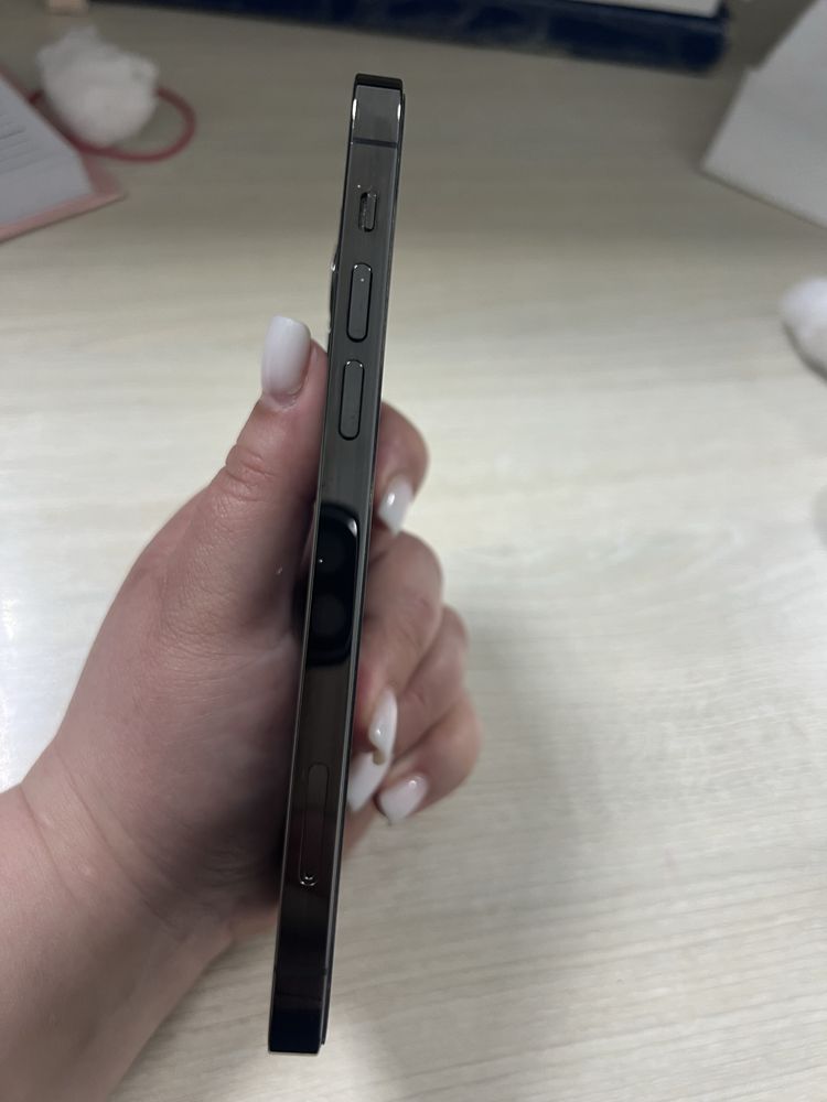 iPhone 12 pro gray