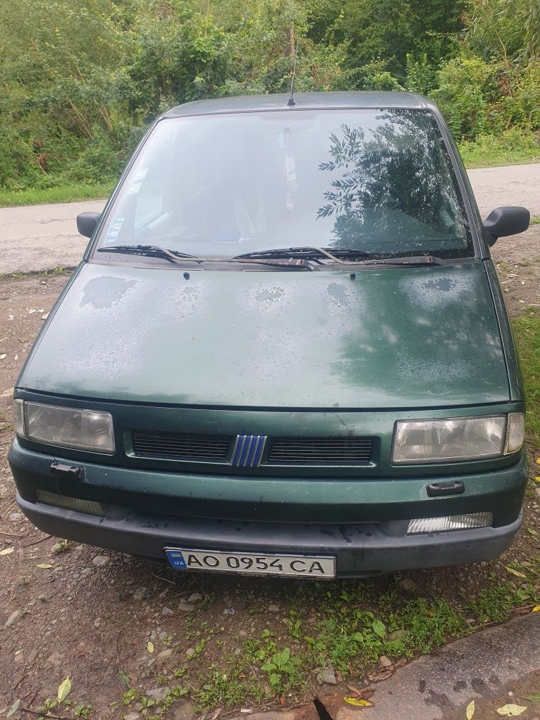 Продам мінівена 2.1 тд