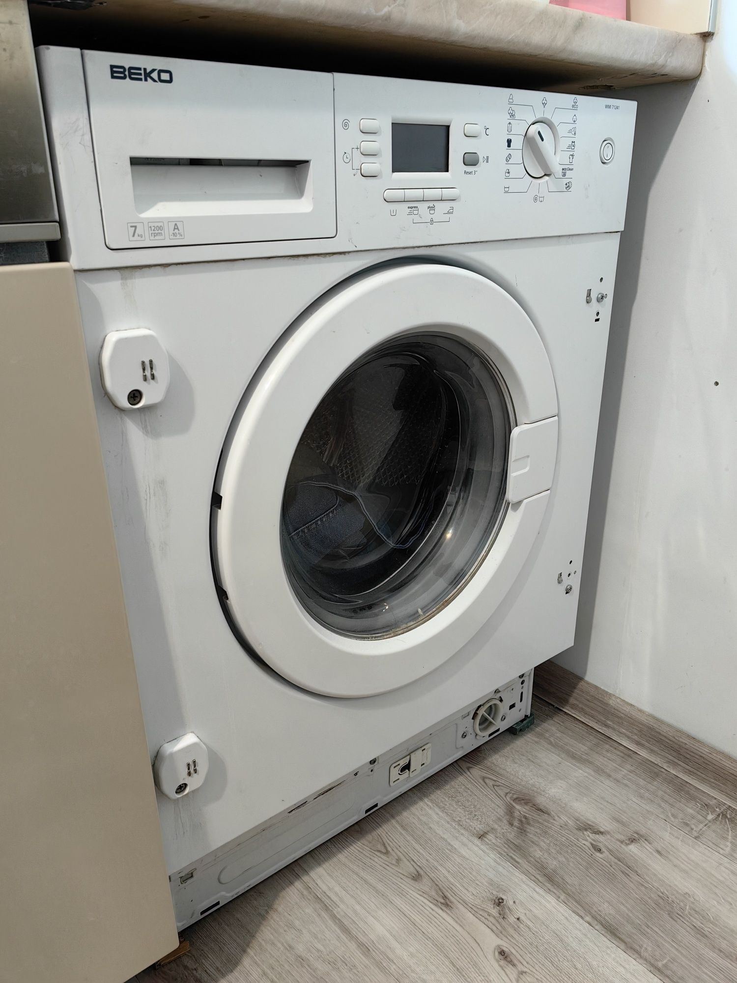 Pralka BEKO pod zabudowę / pod blat / 7 kg / 1200 obr. / klasa A+