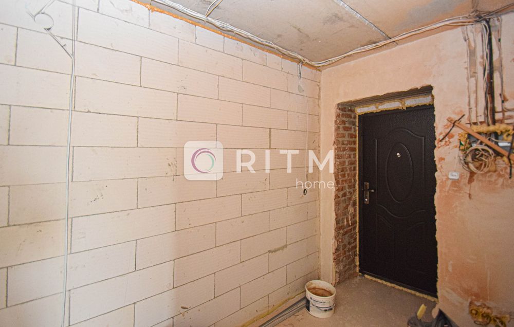 Простора 2-кімнатна квартира в новобудові, вул. Котляревського, 69