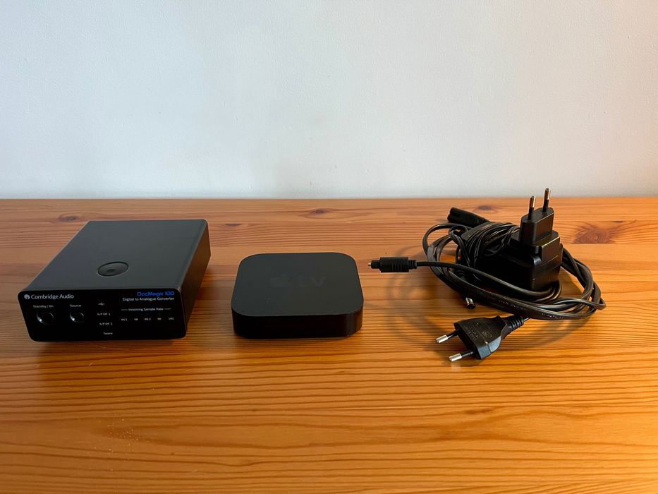 ZESTAW AUDIO Cambridge Topaz AM10 Pylon Topaz DacMagic Apple TV WiFi