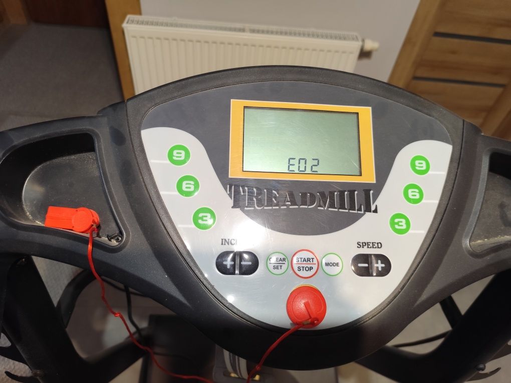Bieżnia elektryczna z masażem Treadmill funfit1057,do wymiany opornik