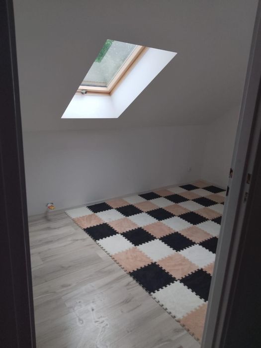 Wynajmę mieszkanie 88 m na poddaszu Dwa pokoje i salon łazienka