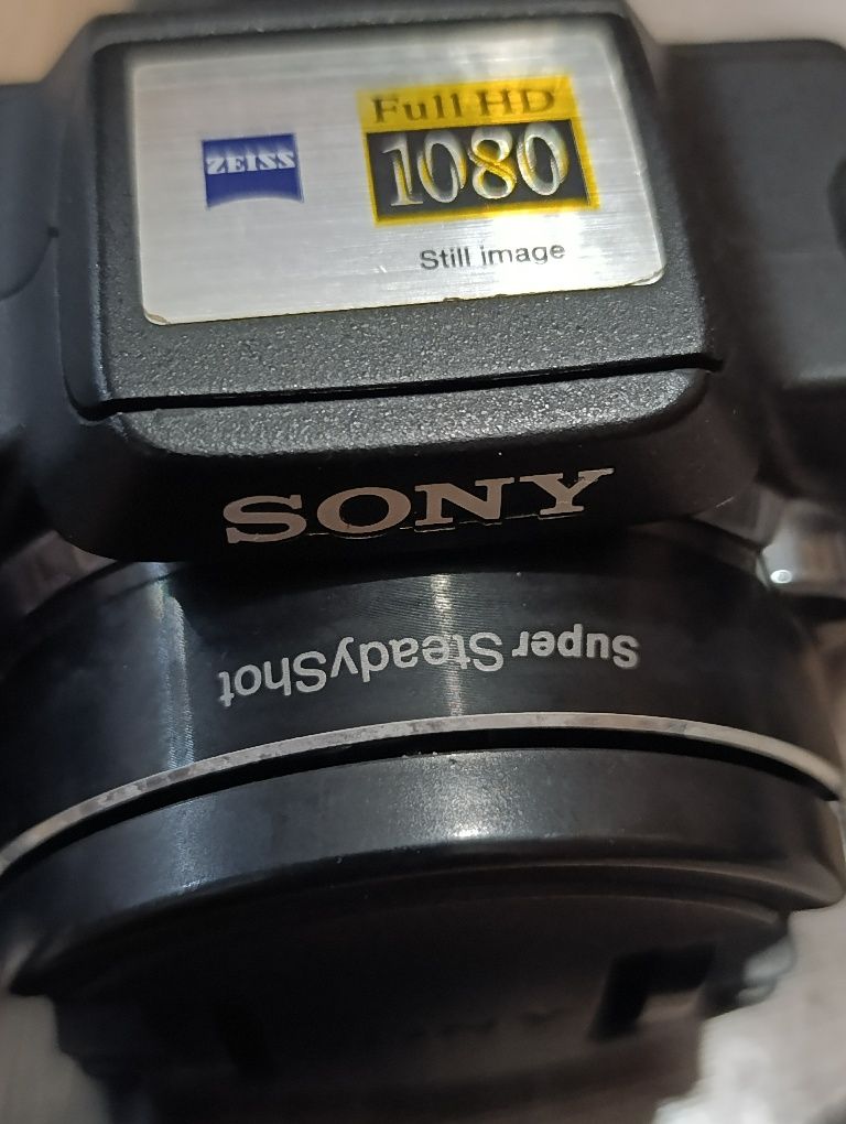 Продам фотоаппарат sony