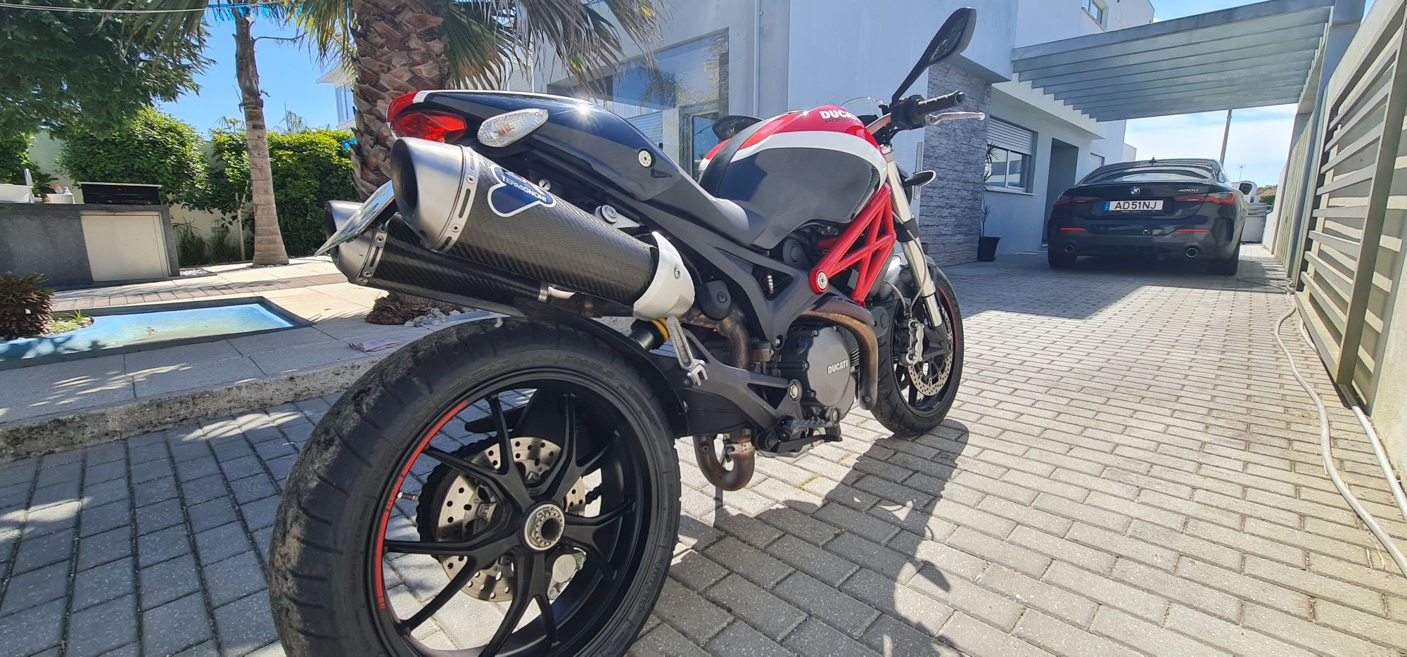 Ducati Monster 796