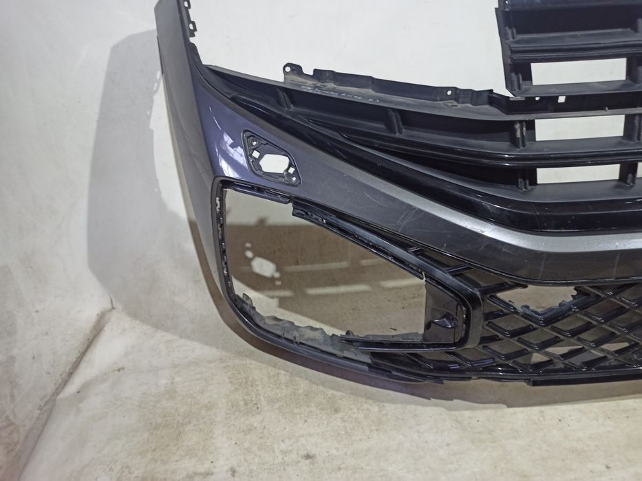 Бампер передній VW Touareg r line рестайл 2024 2025