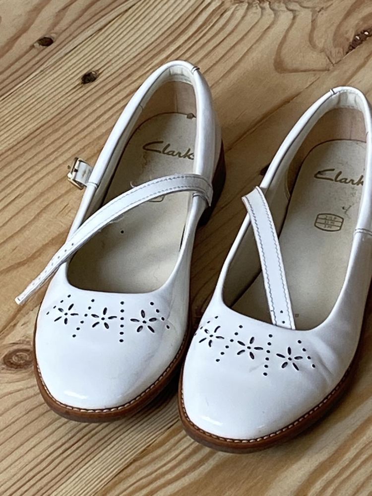 Туфлі clarks дитячі 35 розмір