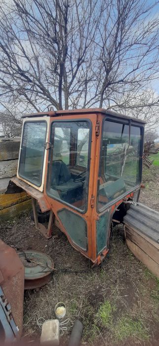 Кабіна трактора ЮМЗ