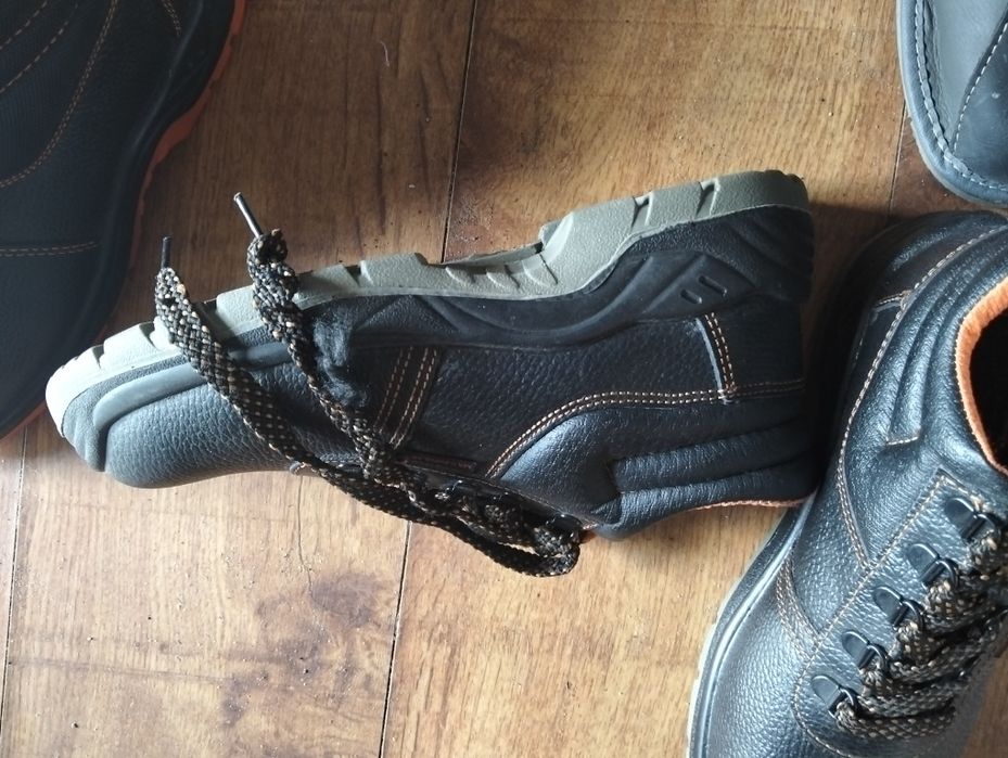 Buty robocze rozmiar 43
