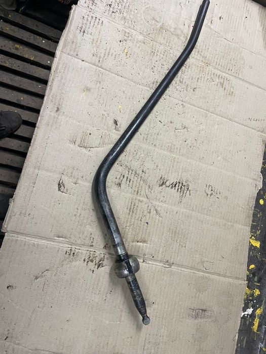 Ричаг перемикання передач та бензонасо на ГАЗ 3307, ГАЗ 53