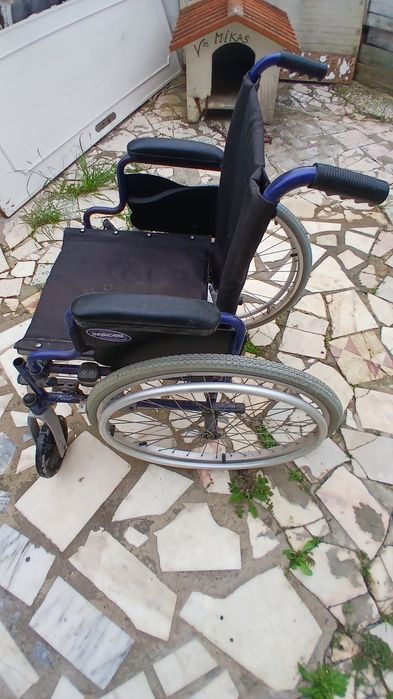 cadeira de rodas para deficientes Oeiras
