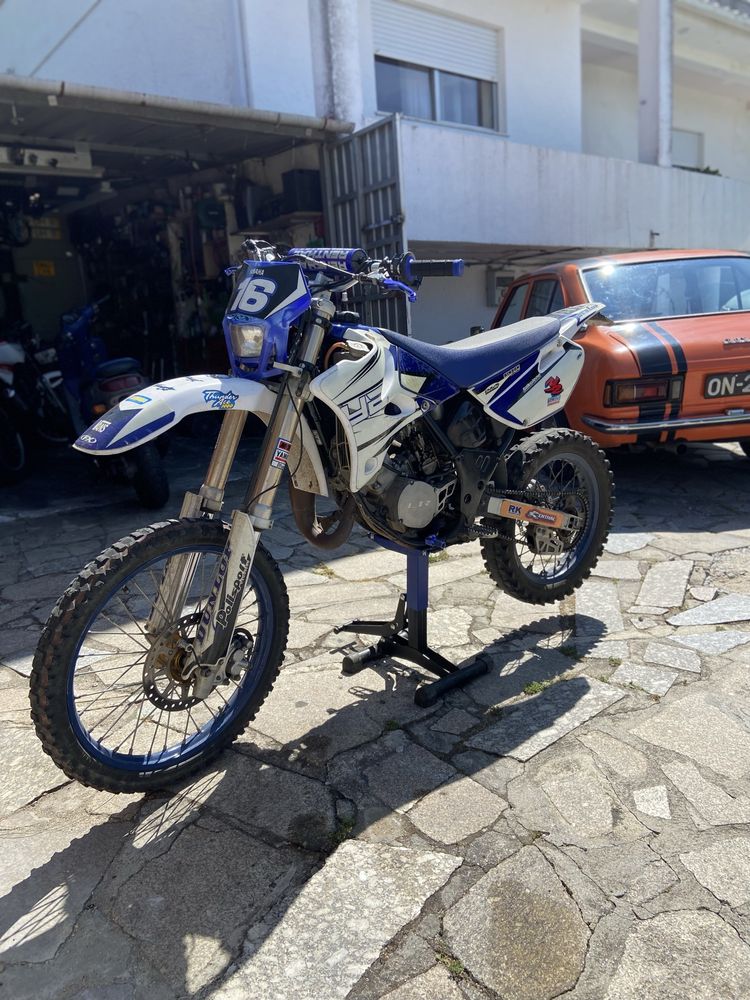 Yz85. Nao matriculada!