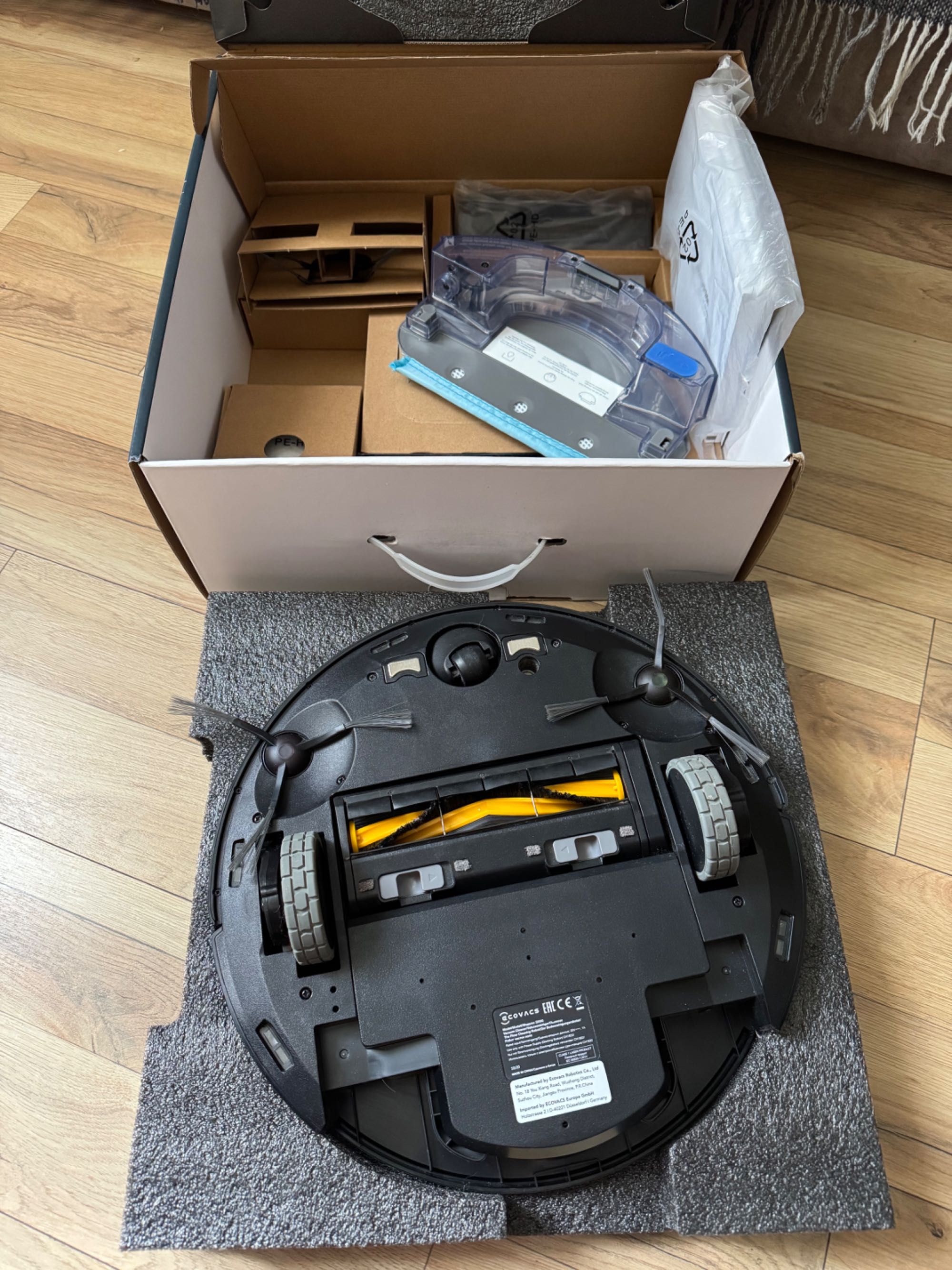 Робот-пилосос Ecovacs Deebot Ozmo 950 Black (DX9G)