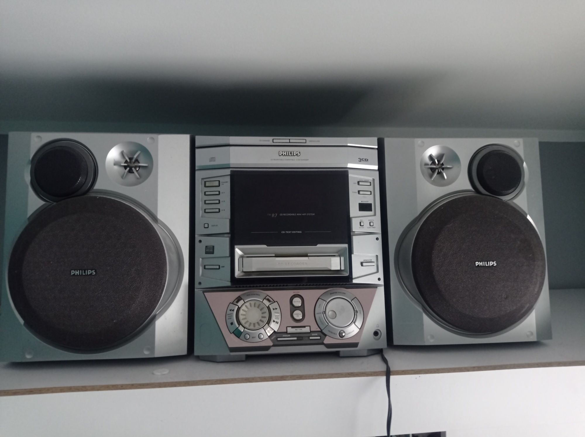 Wieża Philips fw-r7