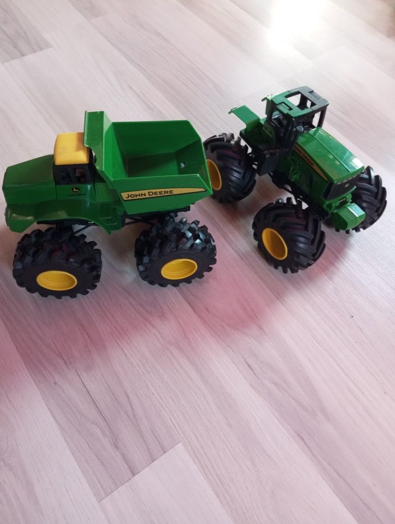 Wywrotka monster truck John Deere na baterie