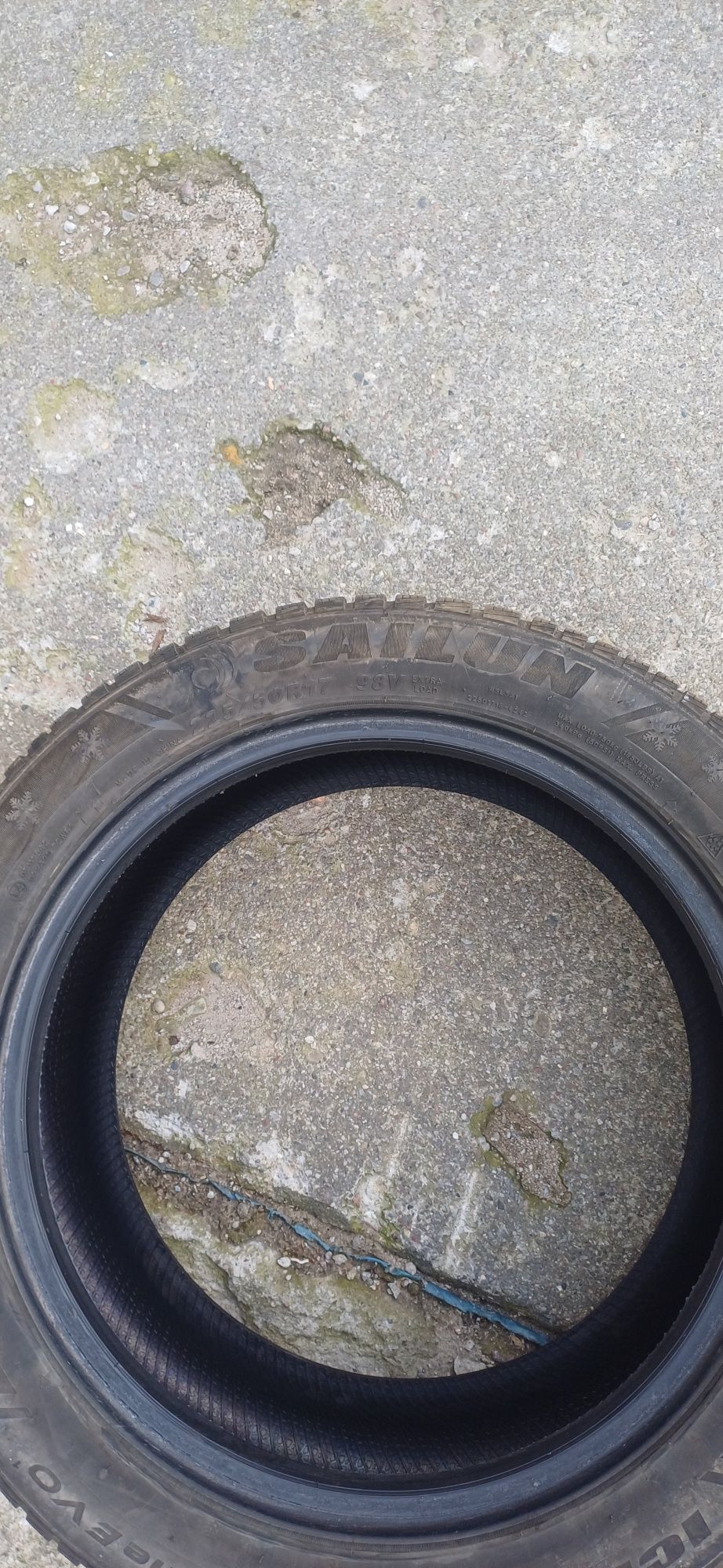 Sprzedam opony zimowe 225/50R17