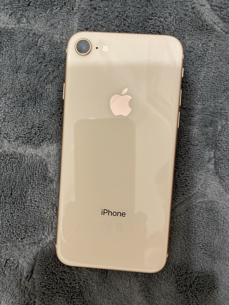 Iphone 8 64GB Zloty