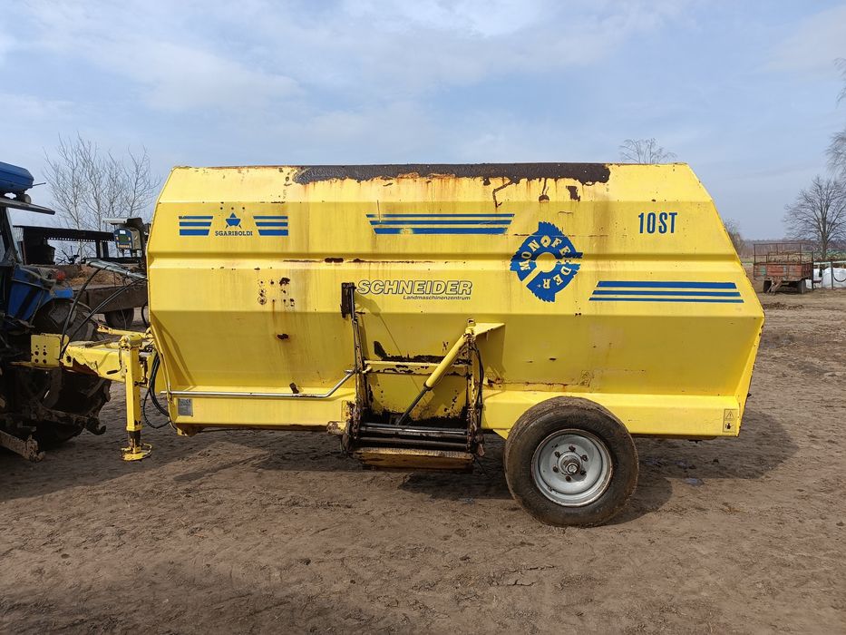 Wóz paszowy paszowóz sgariboldi 10m