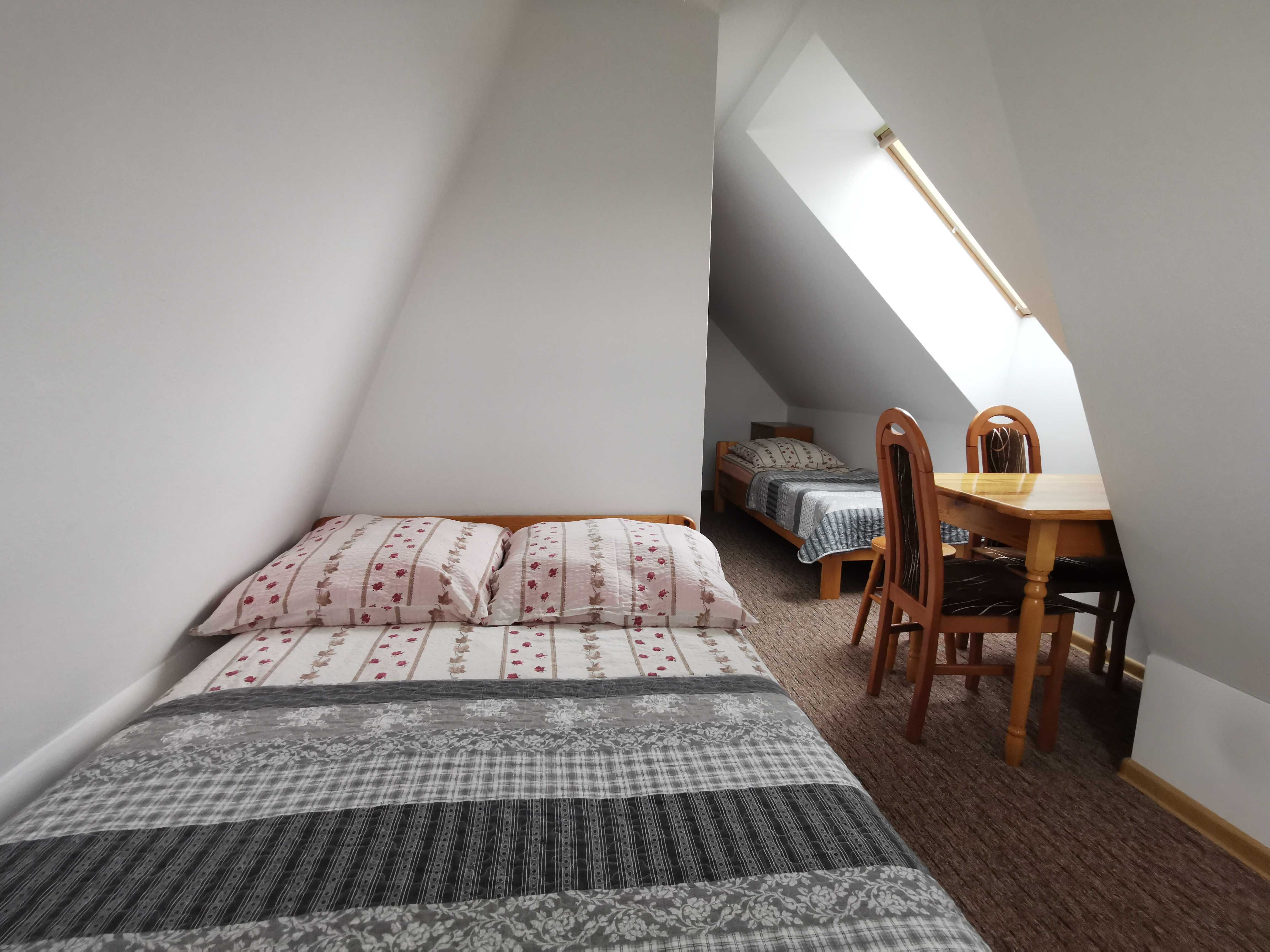 Zakopane - pokoje 3-os. i 4-os. z widokiem na Tatry - zapraszamy.
