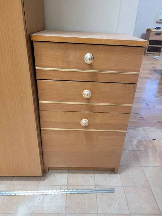 Meble do korytarza przedpokoju szafka na buty, komoda, lustro, wieszak