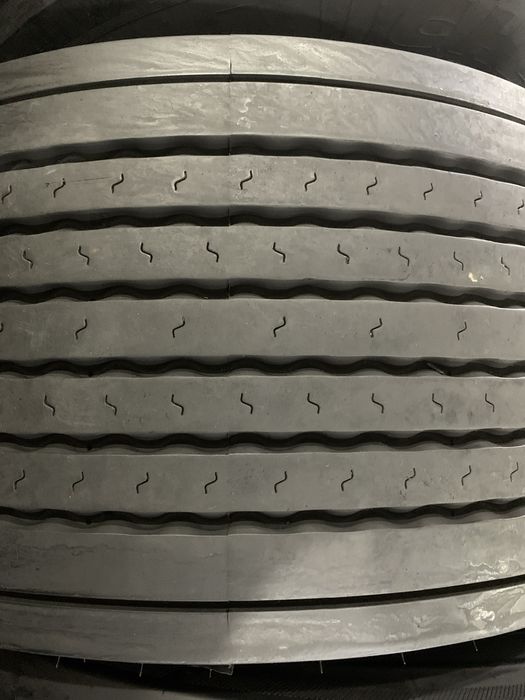 шина вантажна б/в 445/45R19,5 Michelin XTA2 Energy (2 шт.)