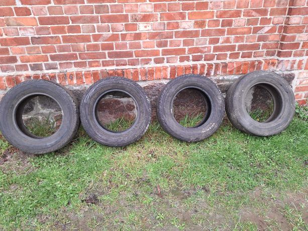 opony UNIROYAL do busa dostawczego 195/70 R15C t4 transit