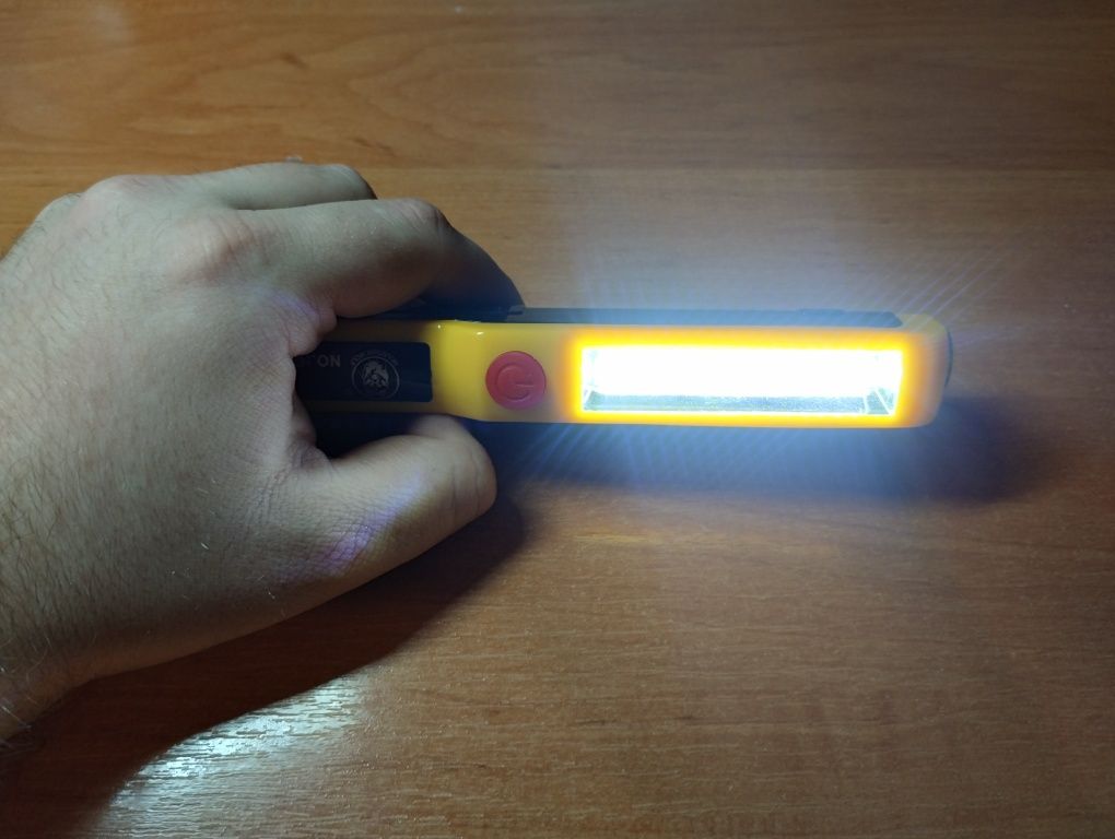 Фонарик LED с магнитным креплением
