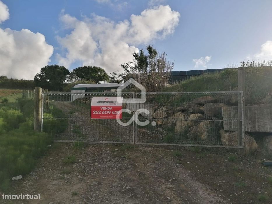Terreno rústico com Estufas para venda em Miragaia, Lourinhã.
