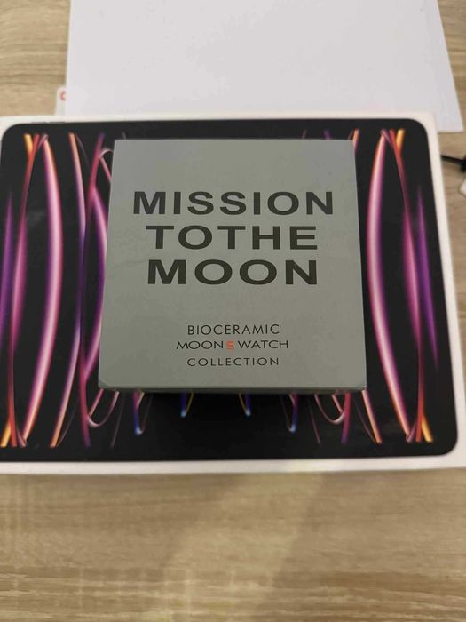 Zegarek Swatch x Omega Bioceramic MoonSwatch Mission to the Moon.