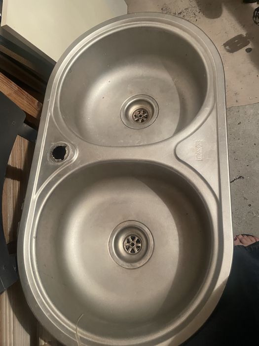 Zlew kuchenny okrągły 2-komorowy FRANKE wpuszczany