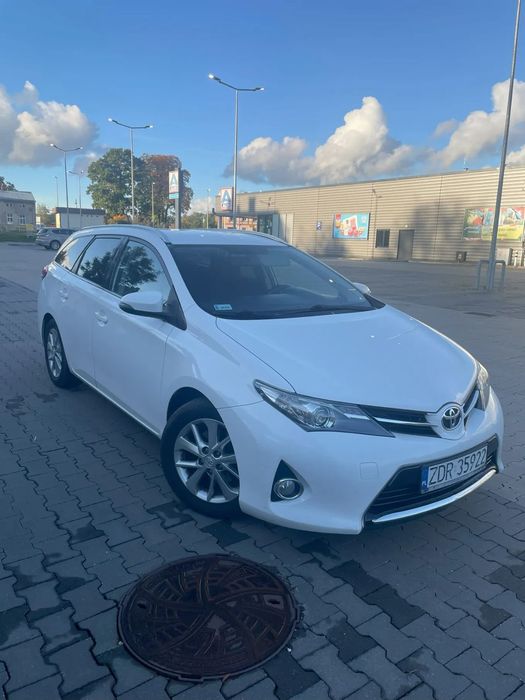 Toyota Auris Toyota Auris II Touring Sports